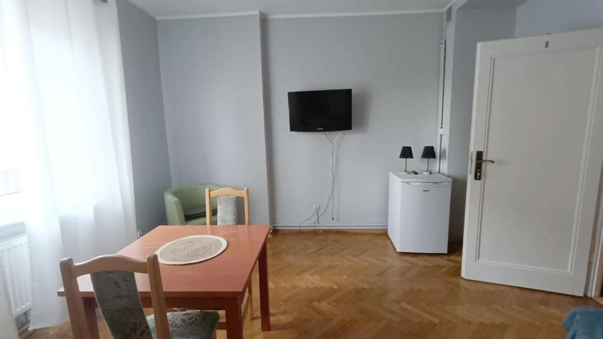 Apartamenty Zielony 6 Przy Mtp Poznan 0*,  Polonia