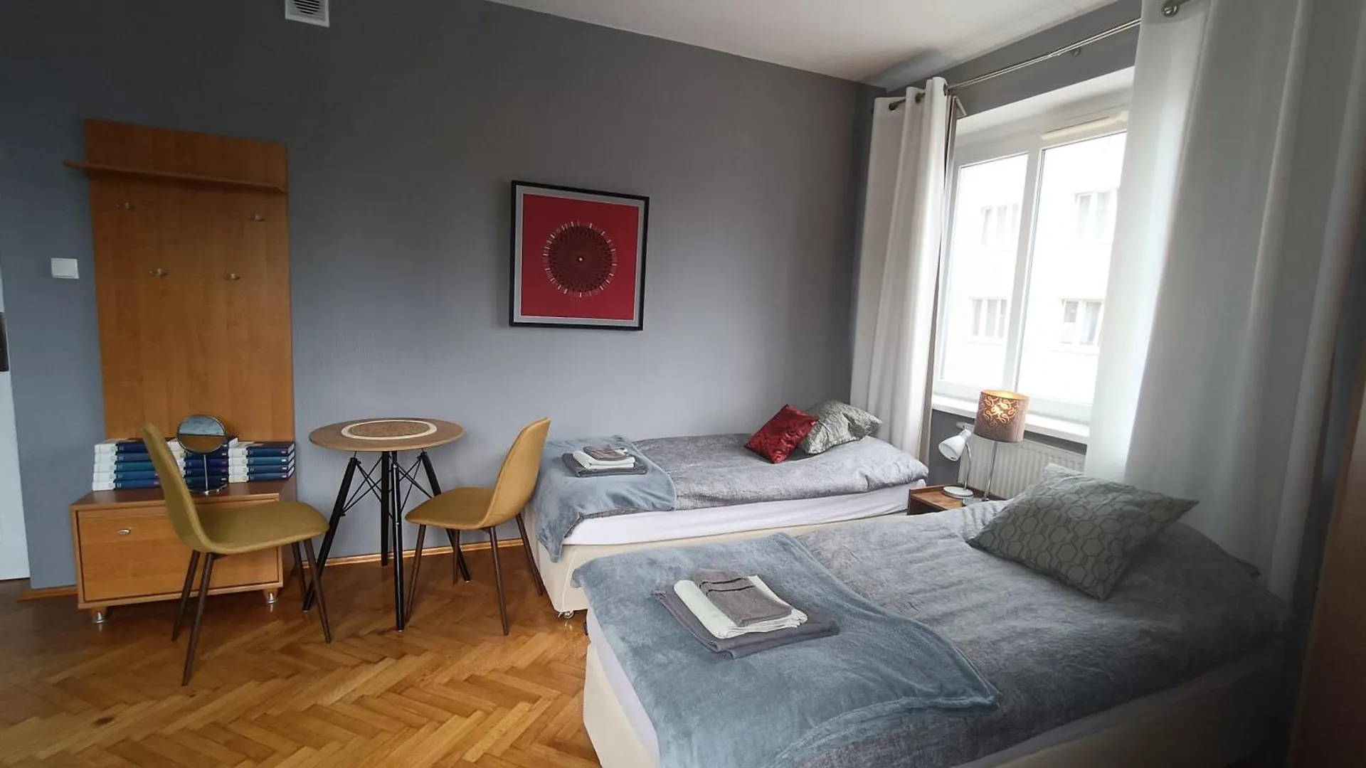 Apartamenty Zielony 6 Przy Mtp의 연락처