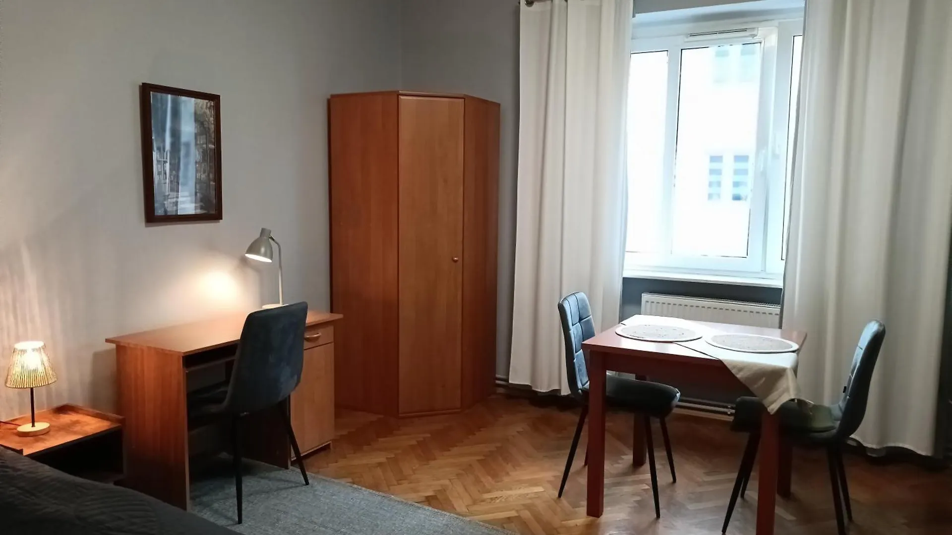 Apartamenty Zielony 6 Przy Mtp 포즈난 0*,  폴란드